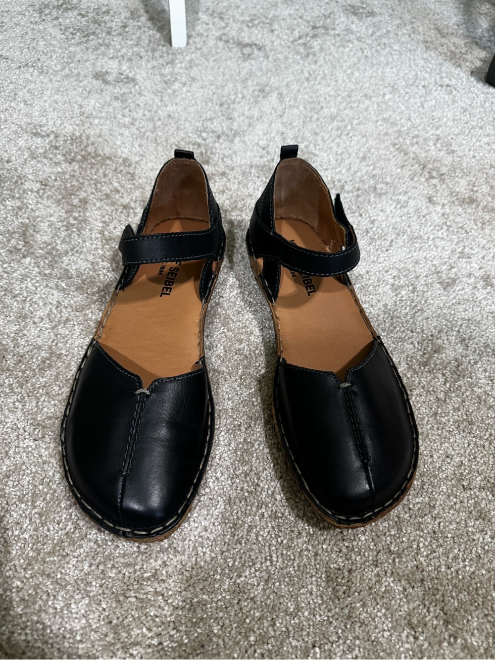 NEW!!! Josef Seibel Rosalie Black Leather Strap Moccasins